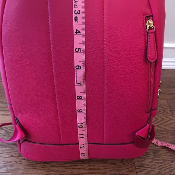 LAST ONE! NWT Michael Kors LG Wythe Backpack - Picture 5 of 8